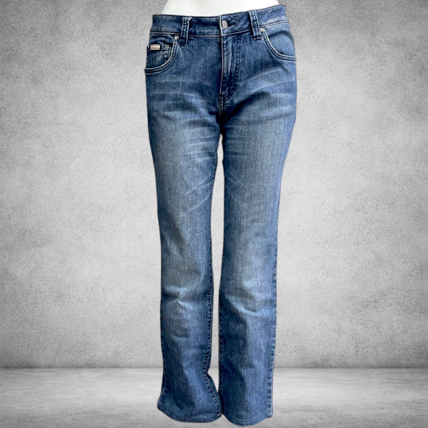 Calvin Klein Vintage Blue Denim Jeans – Straight Fit