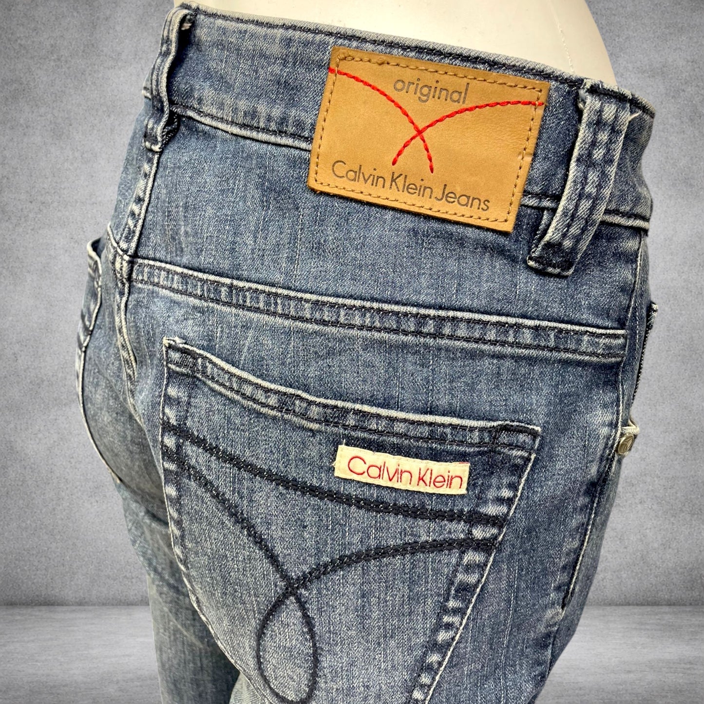 Calvin Klein Vintage Blue Denim Jeans – Straight Fit
