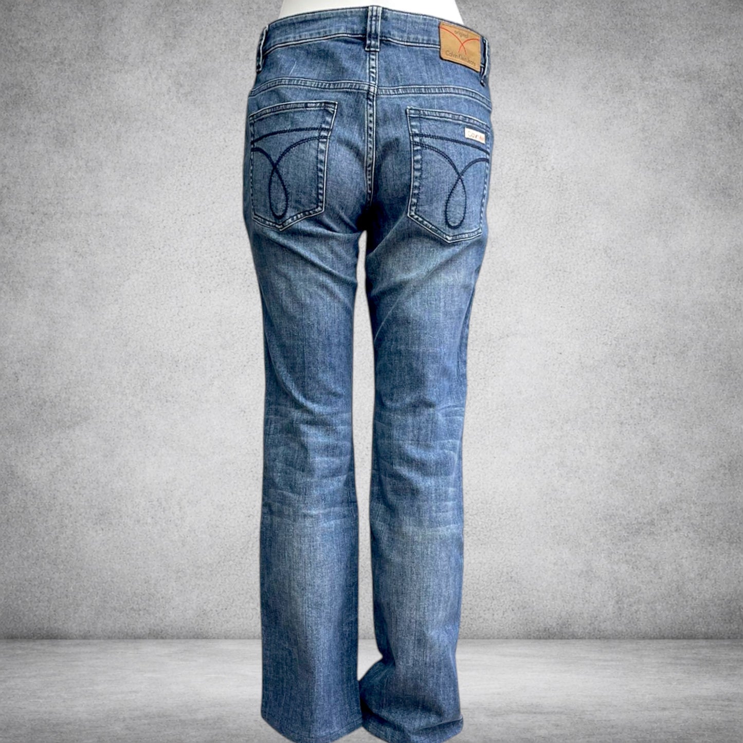Calvin Klein Vintage Blue Denim Jeans – Straight Fit